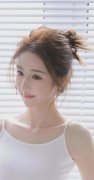 双乳被一左一左吃着动态图 - 双乳被吃着